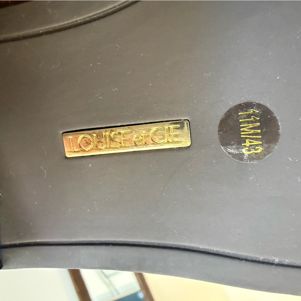 NWOT Louise et Cie Ankle Chelsea Boots 11 - Picture 10 of 11